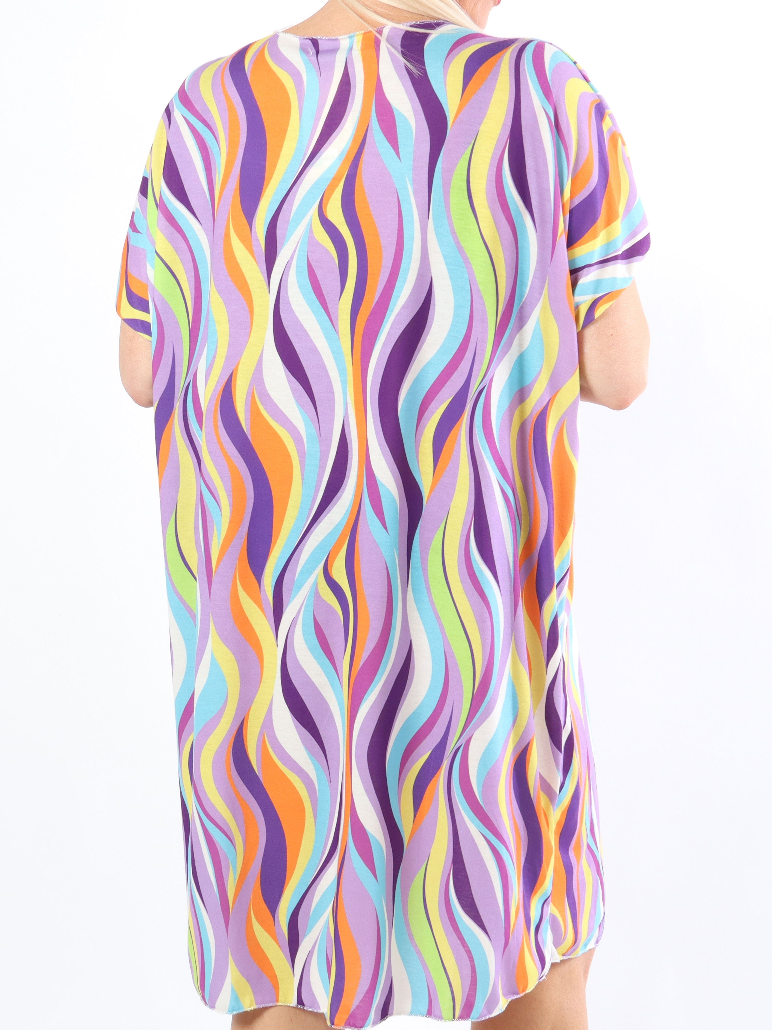 Kirsa Dress - Mjuk multicolor plus size klänning med v-ringning